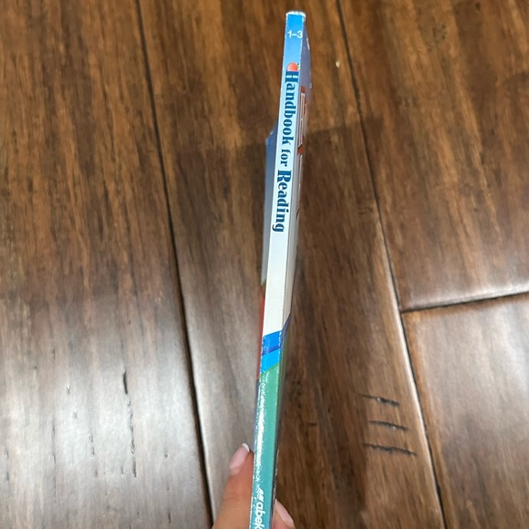 Abeka grade 1-3 Handbook for Reading Phonics Textbook - Picture 2 of 3